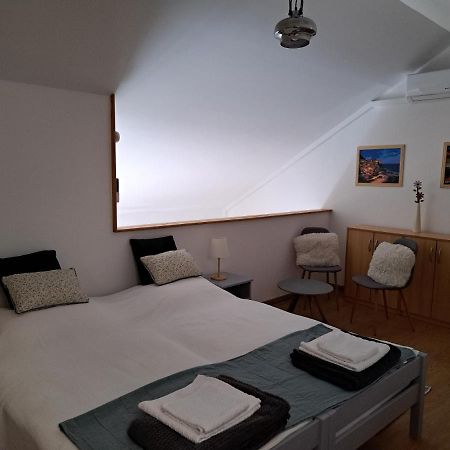 Rozsa Apartman Keszthely Bagian luar foto