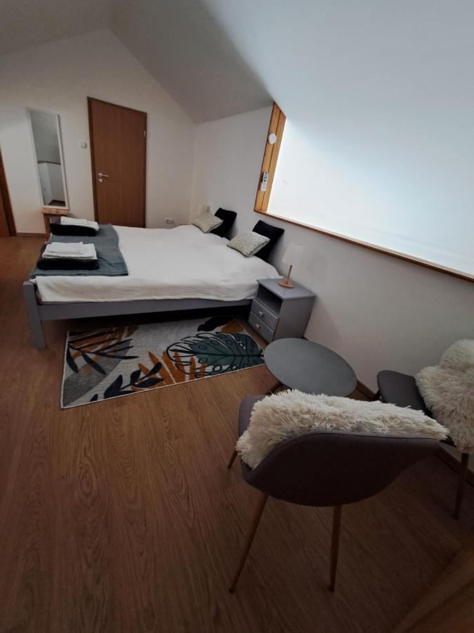 Rozsa Apartman Keszthely Bagian luar foto