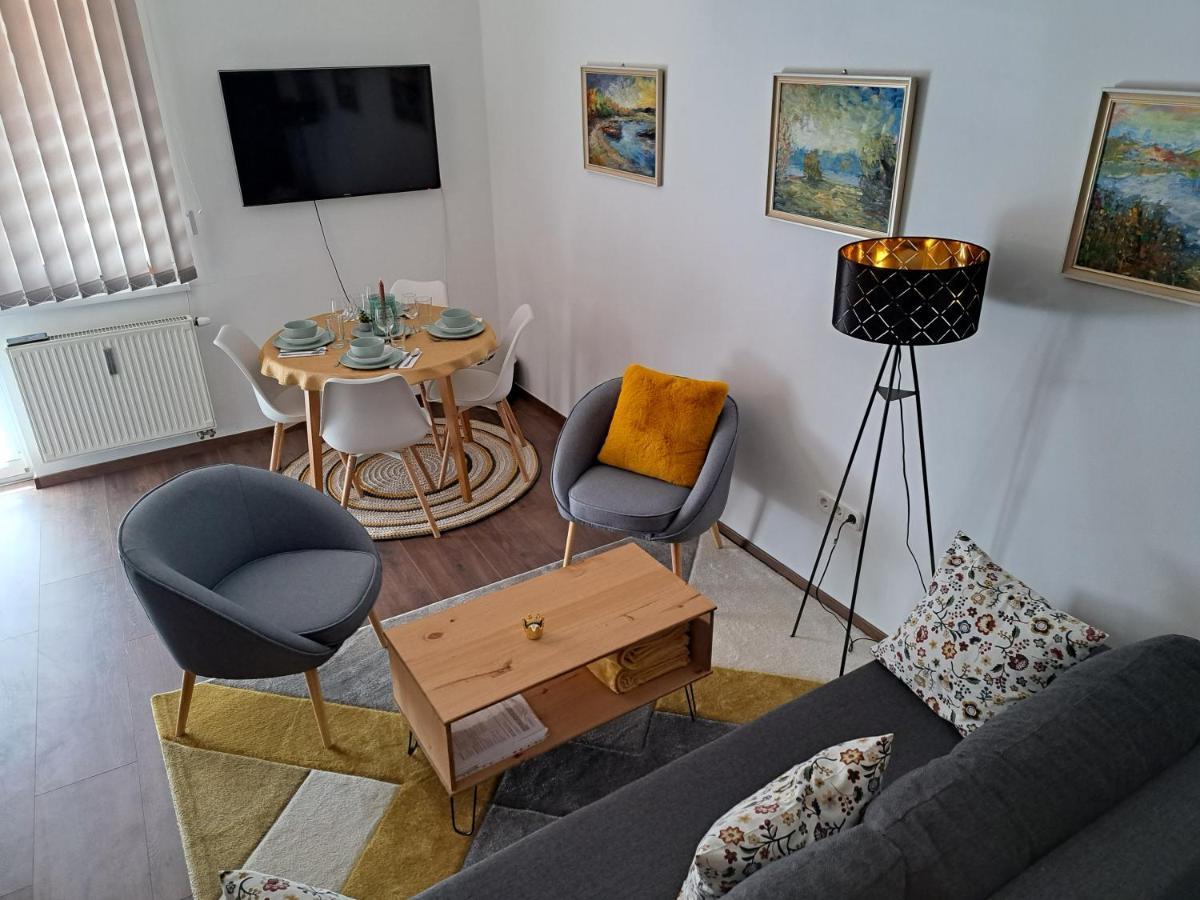 Rozsa Apartman Keszthely Bagian luar foto