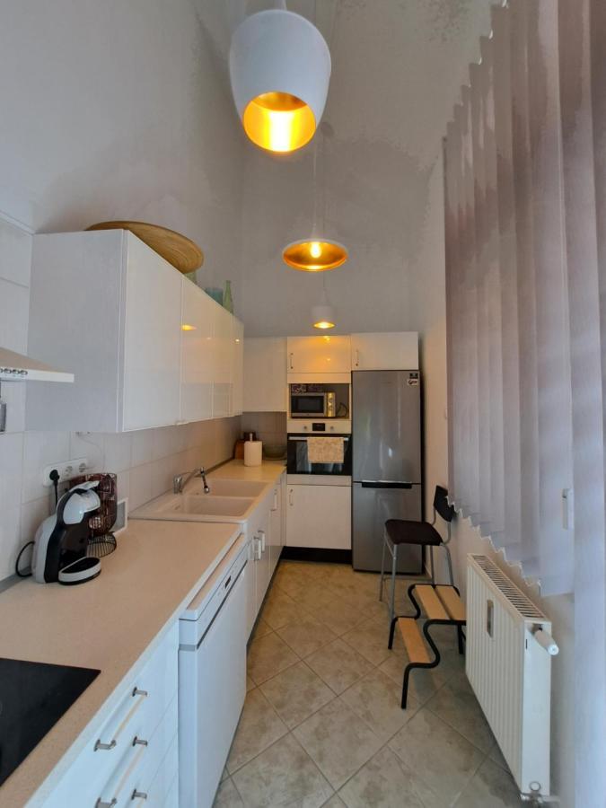 Rozsa Apartman Keszthely Bagian luar foto